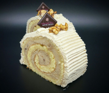 Bûche tradition au praliné Bûche tradition au praliné